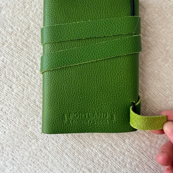 Portland Leather Vibrant Green Journal - Picture 3 of 8